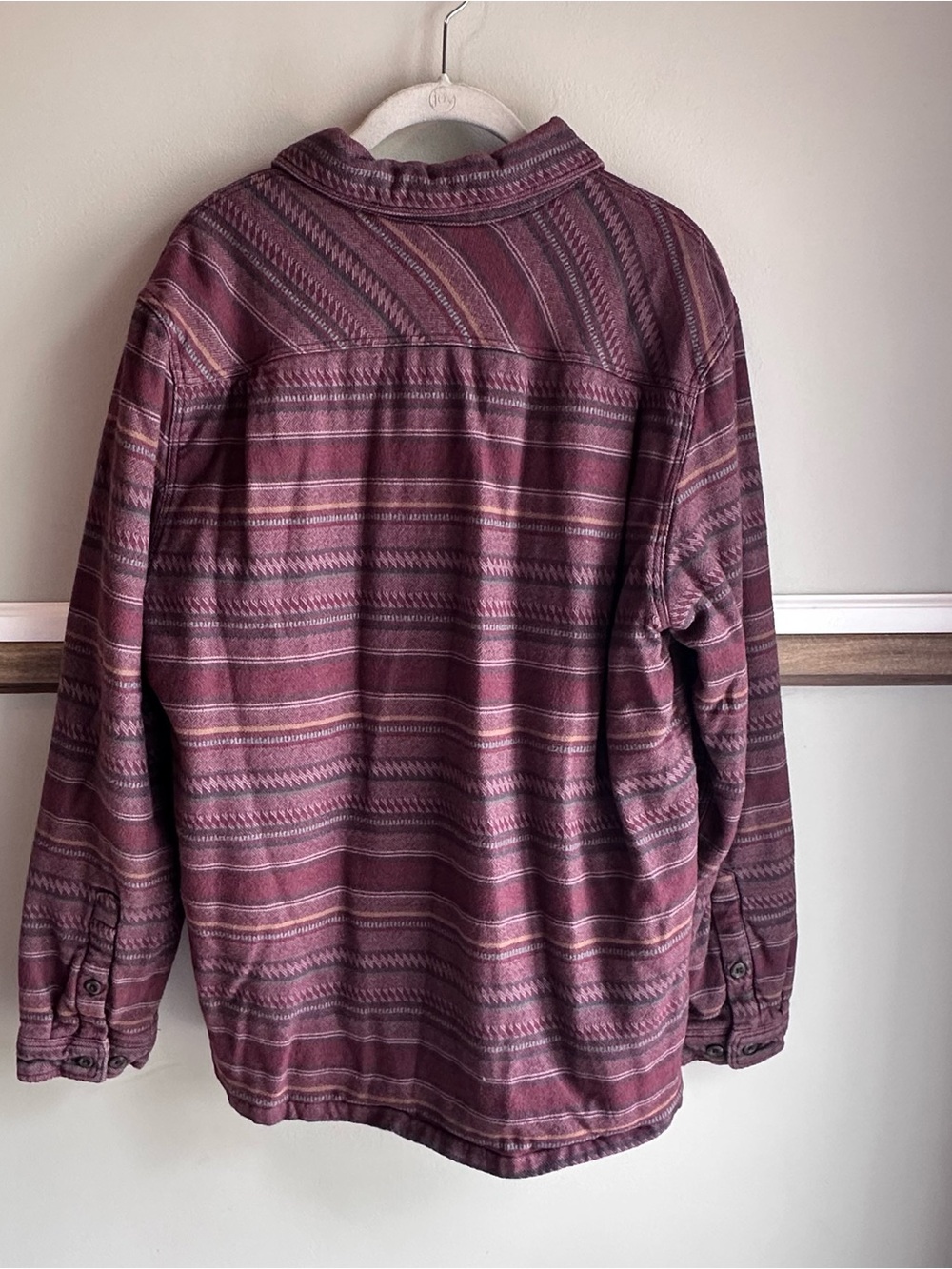 Patagonia Fjord Insulated Flannel Button Front Shirt 27640 Folk Dobby dark ruby - Picture 2 of 7